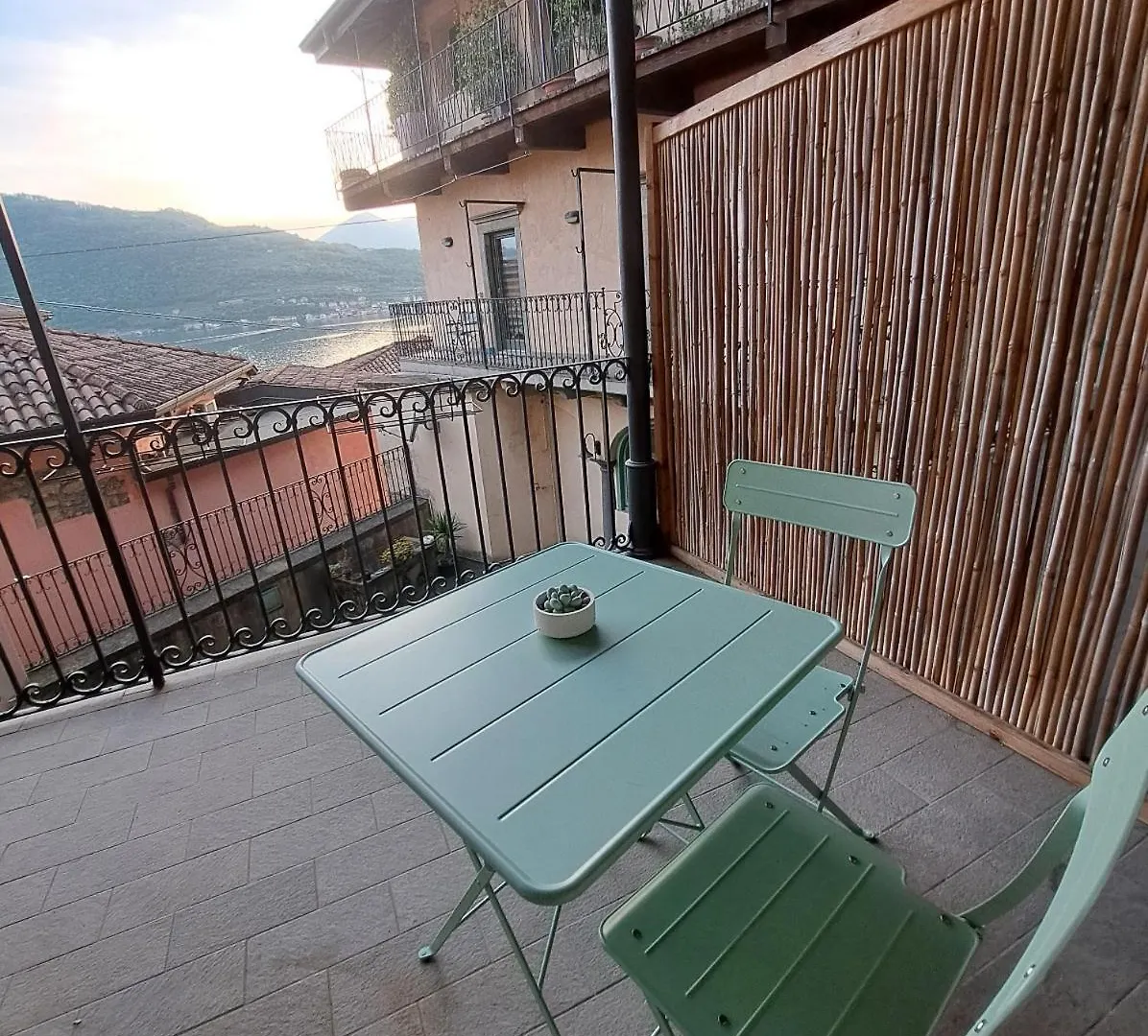 Lägenhet Lakely Nest Sale Marasino Italien